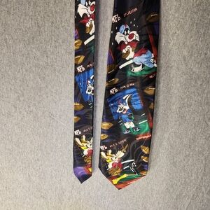 Vtg 1993 NFL Looney Tunes Neck Tie